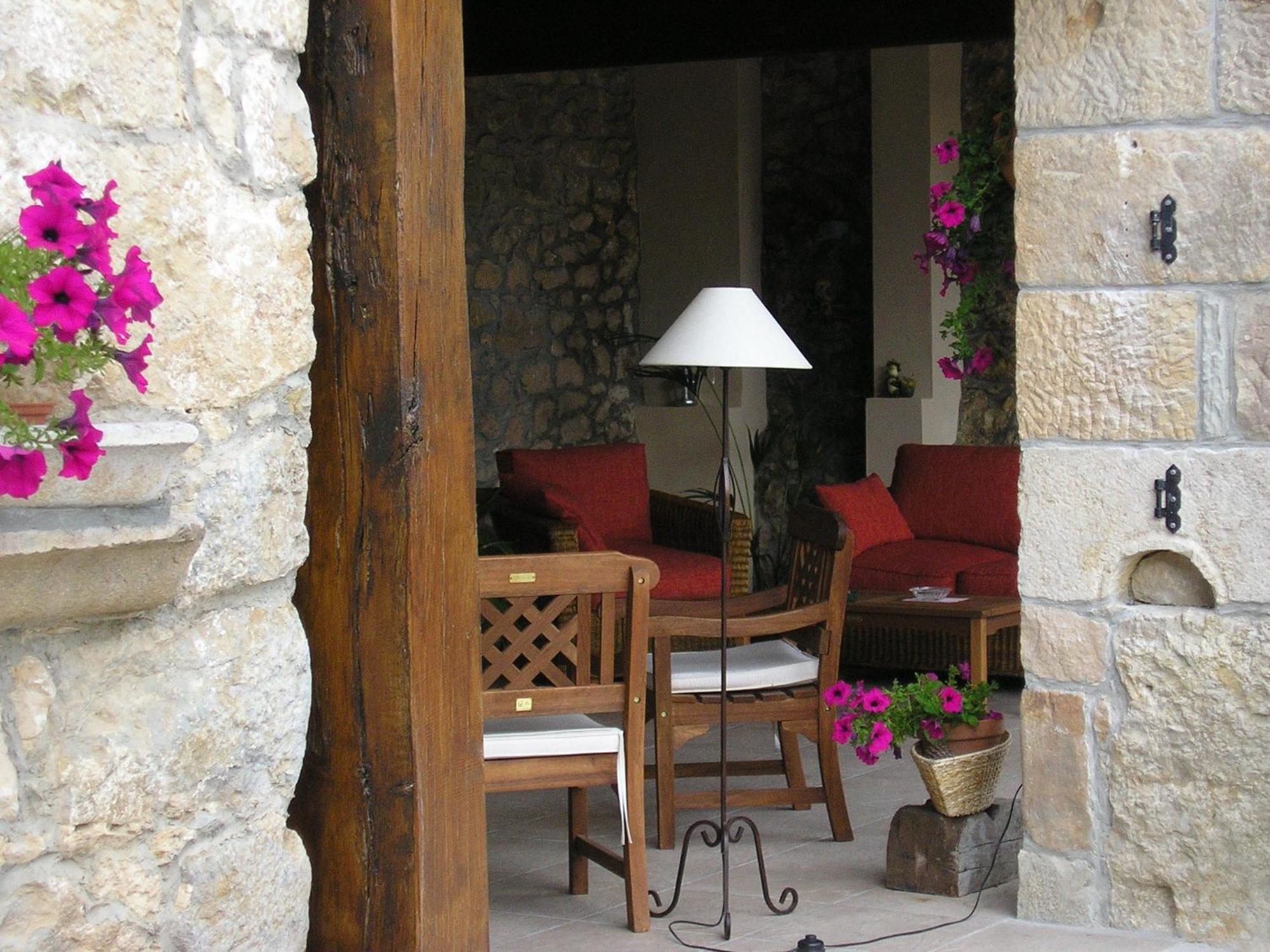 Posada El Salin Hotell Muñorrodero Exteriör bild
