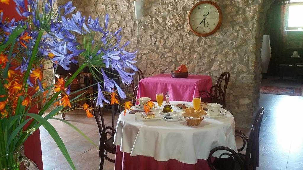 Posada El Salin Hotell Muñorrodero Exteriör bild